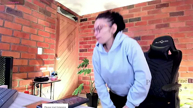 paulinabarnett- online show from 10.24.25