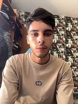 Snapshot of 2DemetCCoop2 chatting on 10.04.25 2DemetCCoop2 online show from 10.04.25