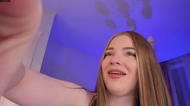 Snapshot of Lissysss chatting on 01.22.25 Lissysss online show from 01.22.25