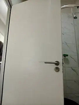 Snapshot of Cocowett chatting on 09.10.25 Cocowett online show from 09.10.25