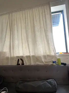 Snapshot of Cocowett chatting on 11.27.25 Cocowett online show from 11.27.25