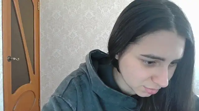Snapshot of Kashtanka_ chatting on 02.20.25 Kashtanka  online show from 02.20.25