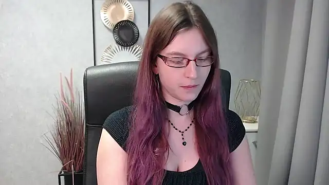 emmaxDelight online show from 12.29.24