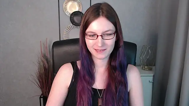 emmaxDelight online show from 01.02.25