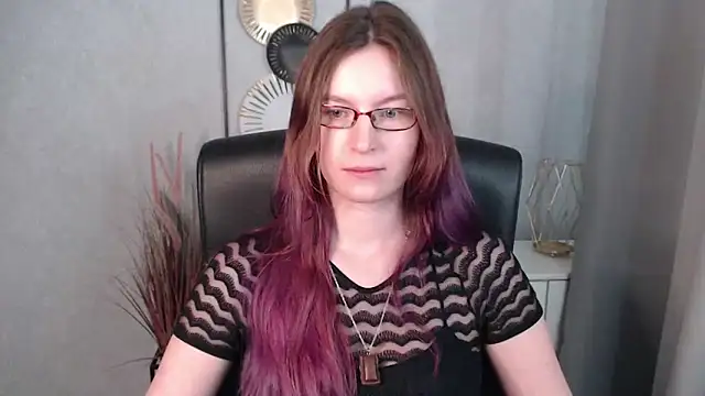 emmaxDelight online show from 01.16.25