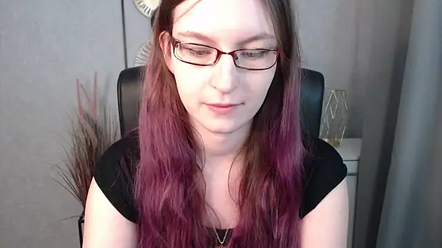 emmaxDelight online show from 01.21.25