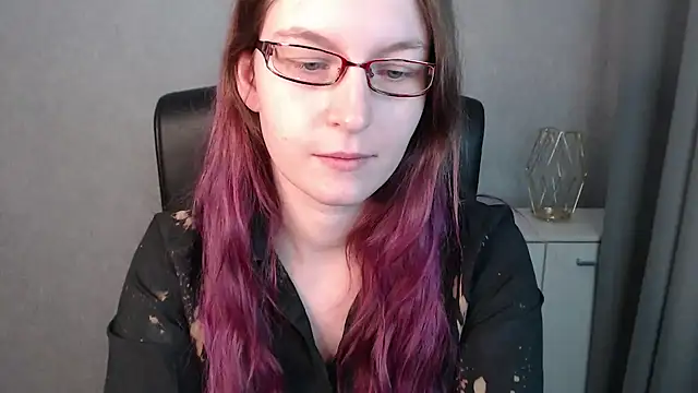 emmaxDelight online show from 01.31.25