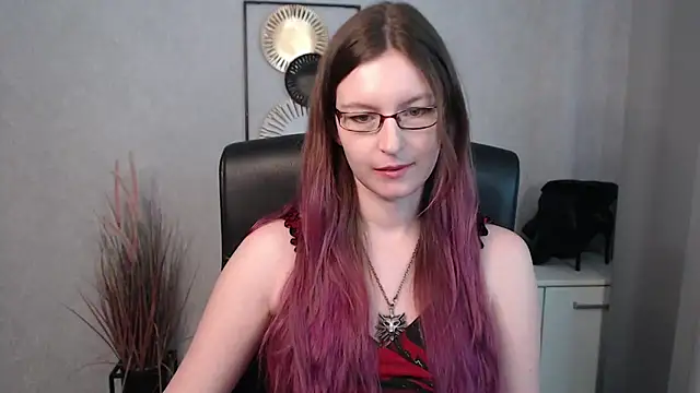 emmaxDelight online show from 03.20.25