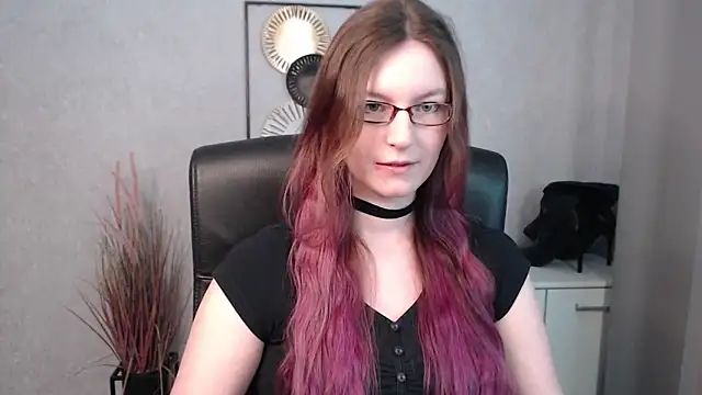 emmaxDelight online show from 03.21.25