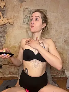 JoleneFuego online show from 03.05.26