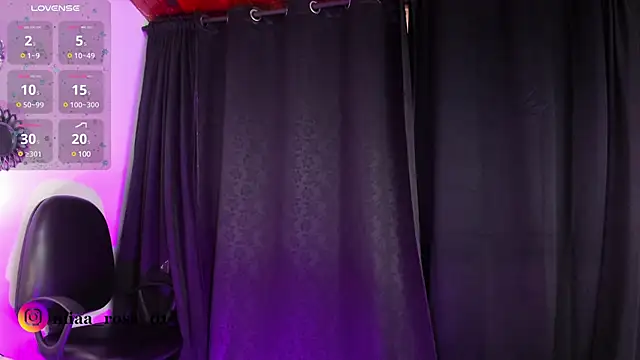 Mia ross16 online show from 12.22.24