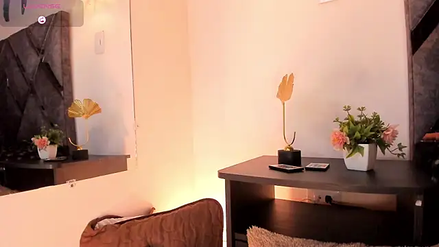 Mia ross16 online show from 02.05.25