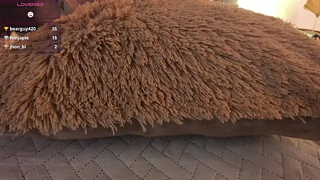 Mia ross16 online show from 02.18.25