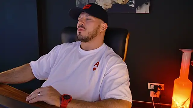 AngeloEric online show from 10.31.25