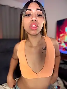 bella  honey online show from 10.31.25