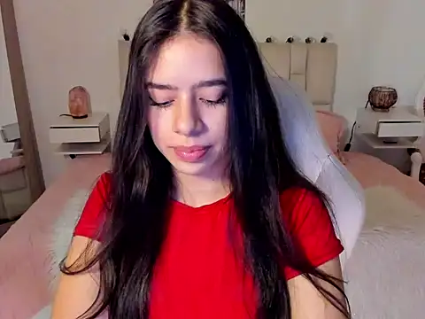 zoe turnner 18 online show from 10.23.25