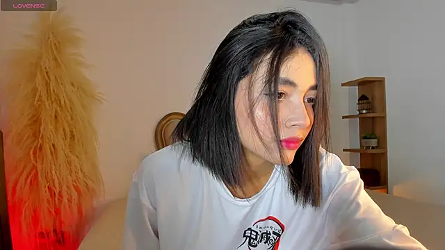 lilithTeen1  online show from 10.04.25