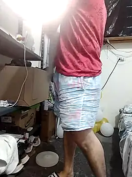 Snapshot of Gasparin32 chatting on 03.10.25 Gasparin32 online show from 03.10.25