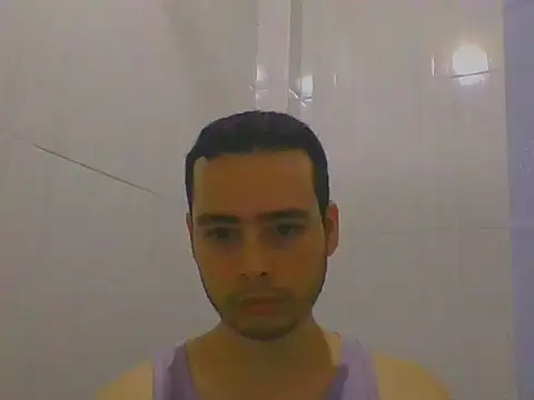 Snapshot of Gasparin32 chatting on 11.01.25 Gasparin32 online show from 11.01.25