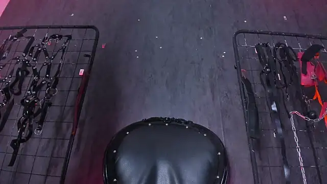 Carolina Arias online show from 10.20.25