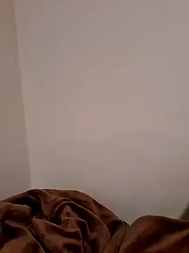 Snapshot of D_vid99 chatting on 02.14.25 D vid99 online show from 02.14.25