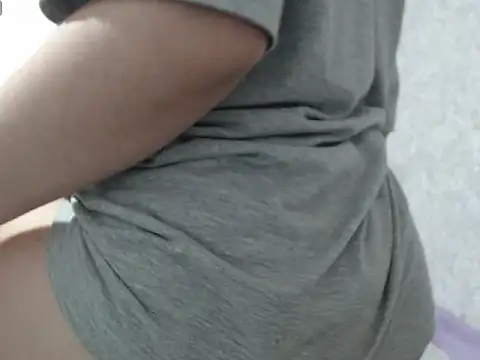 AliciaChelios online show from 04.16.26