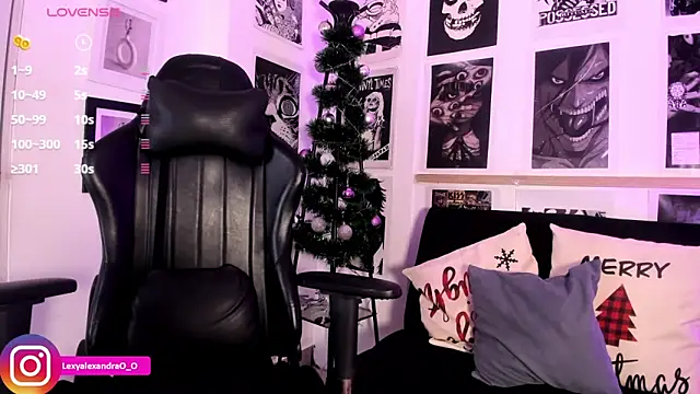 Lexyjoycce online show from 12.17.25