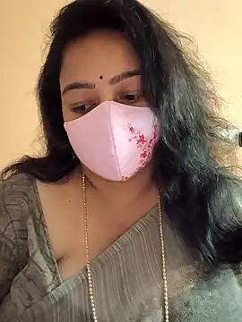 neelu-hoty online show from 02.07.25