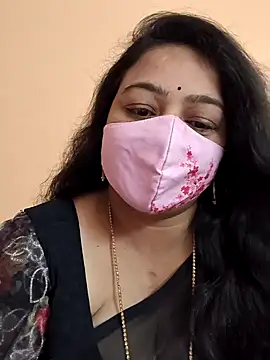 neelu-hoty online show from 02.10.25