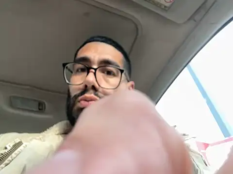 Snapshot of indosmoke chatting on 02.28.25 indosmoke online show from 02.28.25