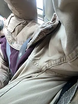 Snapshot of indosmoke chatting on 03.14.25 indosmoke online show from 03.14.25