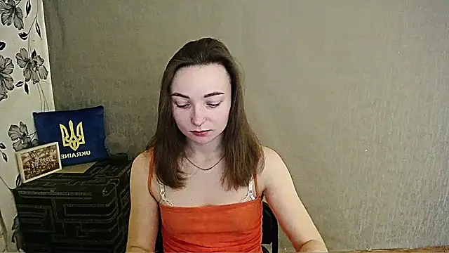 Snapshot of _Barbie_Kiss_ chatting on 01.28.25 Barbie Kiss online show from 01.28.25
