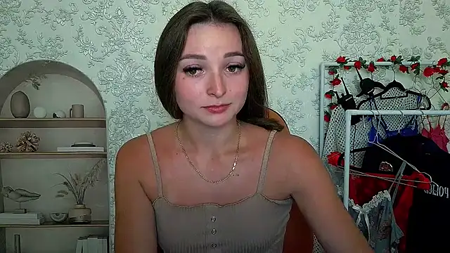 Snapshot of _Barbie_Kiss_ chatting on 09.19.25 Barbie Kiss online show from 09.19.25