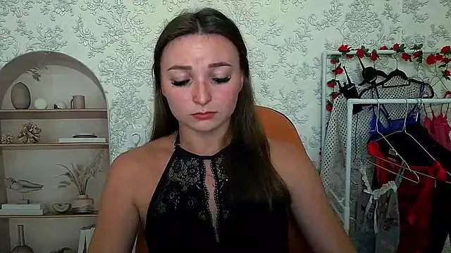 Snapshot of _Barbie_Kiss_ chatting on 09.22.25 Barbie Kiss online show from 09.22.25