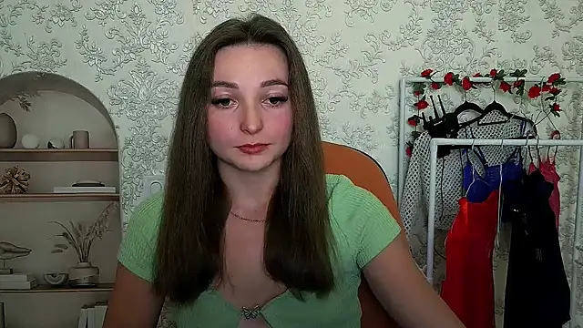 Snapshot of _Barbie_Kiss_ chatting on 10.02.25 Barbie Kiss online show from 10.02.25