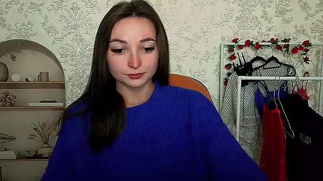 Snapshot of _Barbie_Kiss_ chatting on 10.03.25 Barbie Kiss online show from 10.03.25