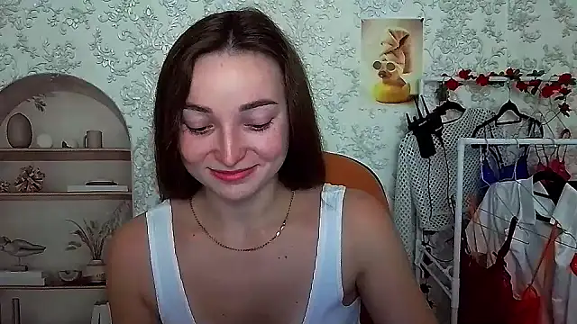 Snapshot of _Barbie_Kiss_ chatting on 10.12.25 Barbie Kiss online show from 10.12.25