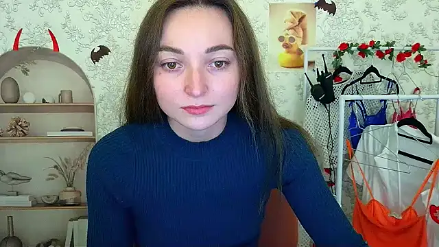  Barbie Kiss  online show from 10.23.25