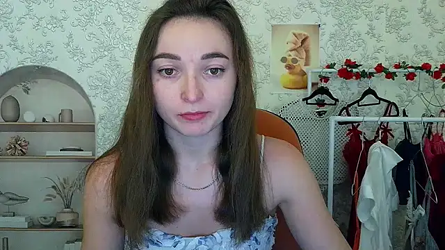  Barbie Kiss  online show from 11.11.25