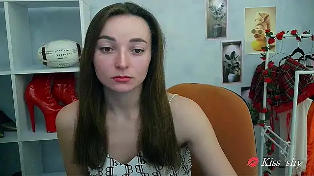  Barbie Kiss  online show from 01.11.26