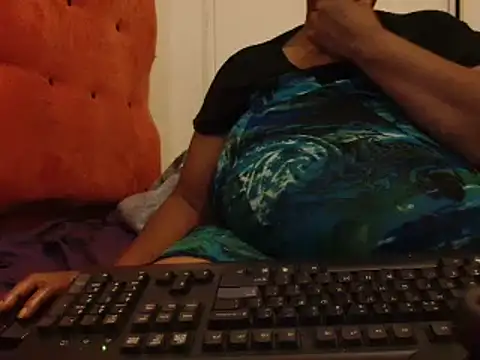 tinagiant online show from 02.10.25