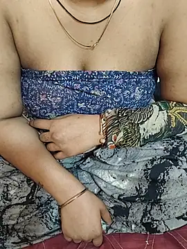 Snapshot of Angoori_Baby chatting on 12.16.25 Angoori Baby online show from 12.16.25