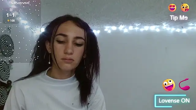 Snapshot of SexyTokio4 chatting on 12.05.24 SexyTokio4 online show from 12.05.24