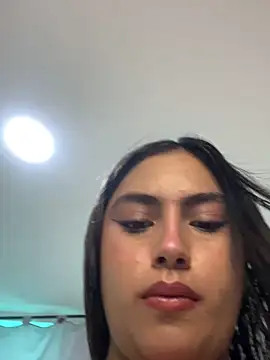 Snapshot of _Danaa chatting on 05.27.26 Danaa online show from 05.27.26