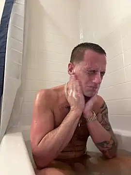 PeytonJohnn online show from 10.28.25