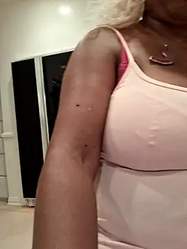 XXXLollipopsJuicy online show from 10.04.25