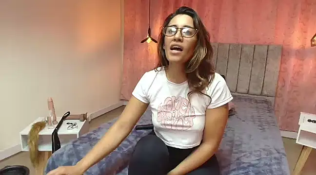 VioletaScott  online show from 02.18.25