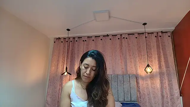 VioletaScott  online show from 09.09.25