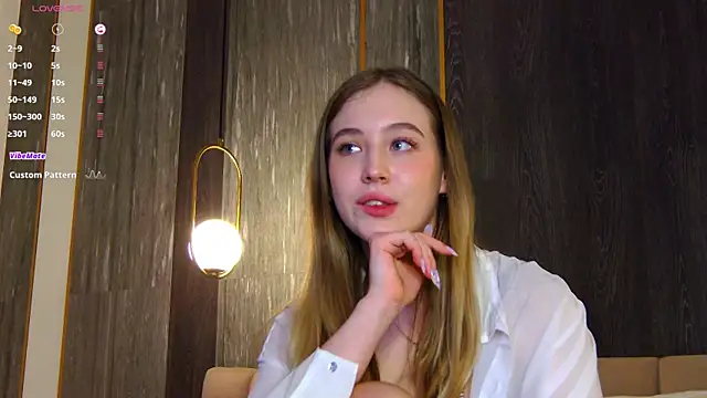 LoraineLuff online show from 01.29.25