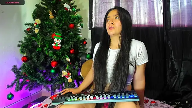 litle mily  online show from 01.15.25